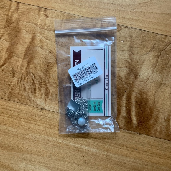 NWT Crystal Ball & Tarot Charm Necklace - Picture 2 of 2